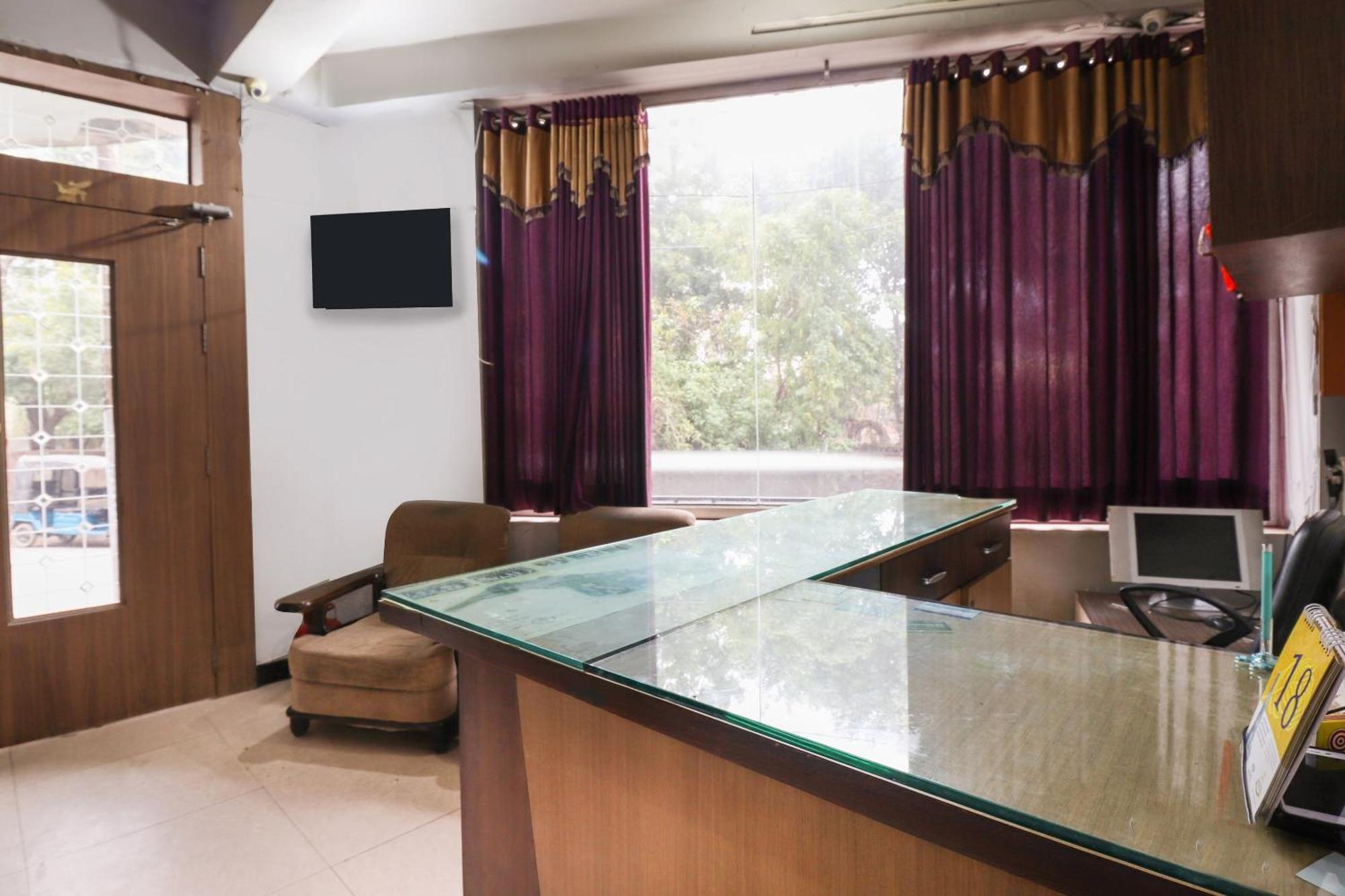 Vrindāvan Oyo 69402 Yogeshwar Dhaam酒店 外观 照片